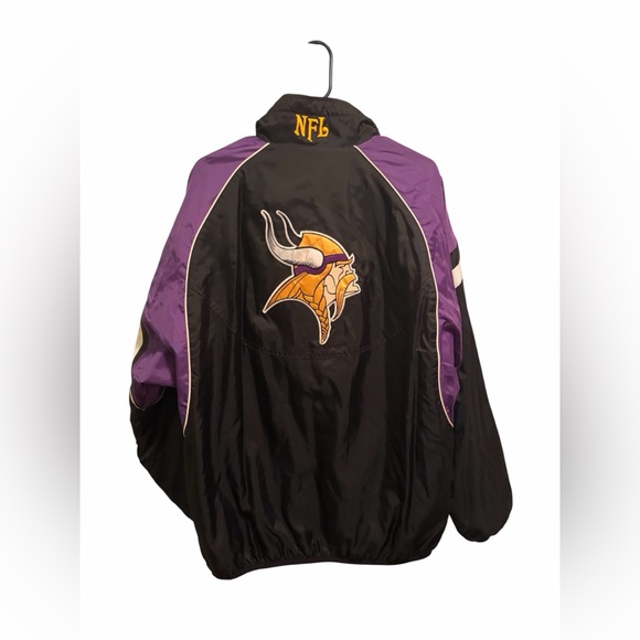NFL Minnesota Vikings Reversible Men’s Jacket. Size Medium. Good condition - Picture 7 of 12